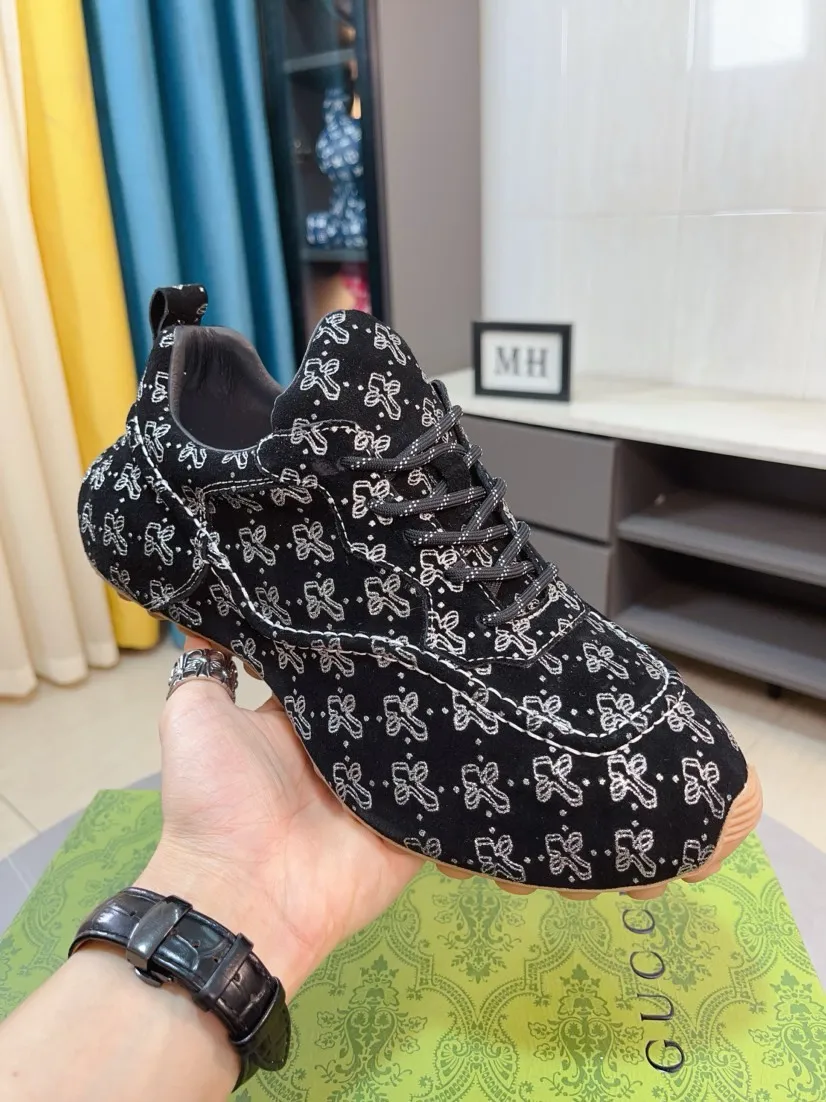 Men's shoes 💰560🌹🌹【GUCCI】pop-top casual sneakers with daddy outsole, breathable and comfortable, easy to walk, a versatile style for trendy men, upper with cowhide edged outsole design➕genuine leather lining➕Gucci's popular original outsole, sports and running style, super comfortable. Code number 38-44